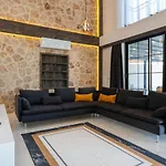 5 Bedroom Luxury With Private Pool Hot Tub Kaş