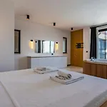 5 Bedroom Luxury With Private Pool Hot Tub Villa