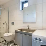 5 Bedroom Luxury With Private Pool Hot Tub Villa