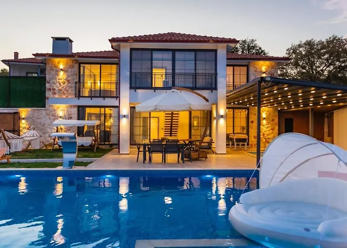 5 Bedroom Luxury With Private Pool Hot Tub Willa *