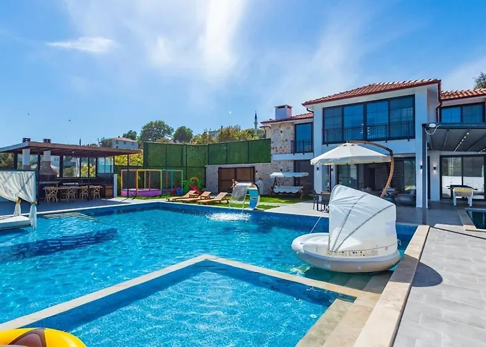 5 Bedroom Luxury With Private Pool Hot Tub Willa *