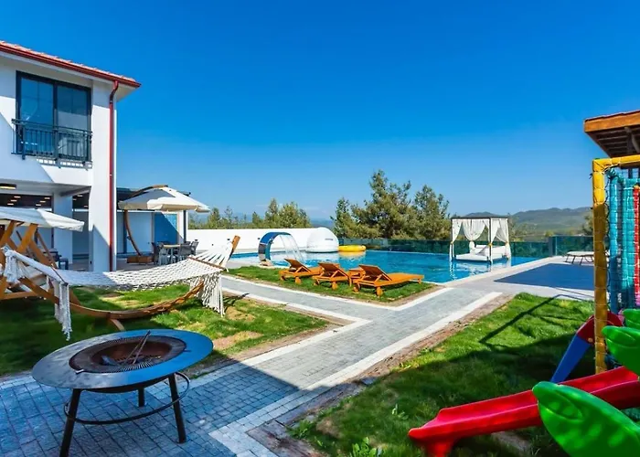 5 Bedroom Luxury With Private Pool Hot Tub Willa *