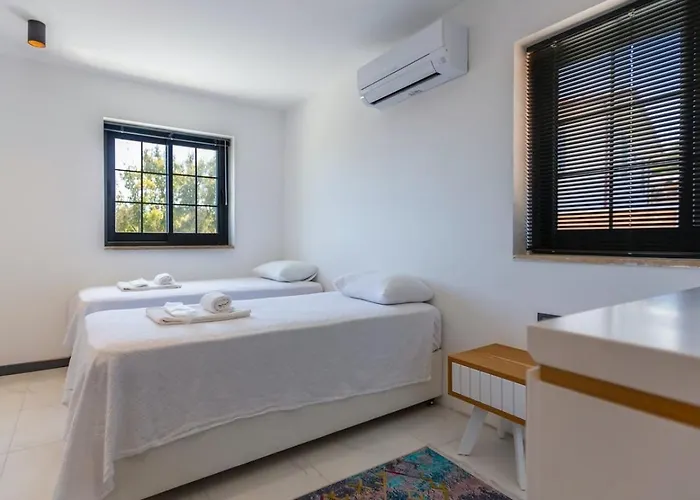 Willa 5 Bedroom Luxury With Private Pool Hot Tub