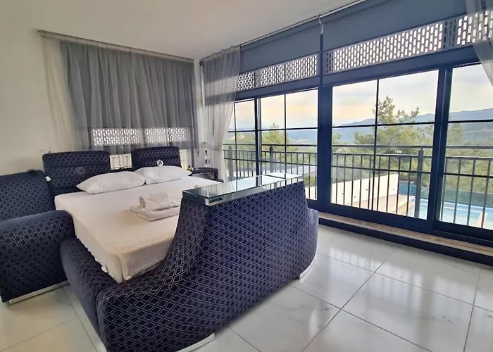 5 Bedroom Luxury With Private Pool Hot Tub Willa *