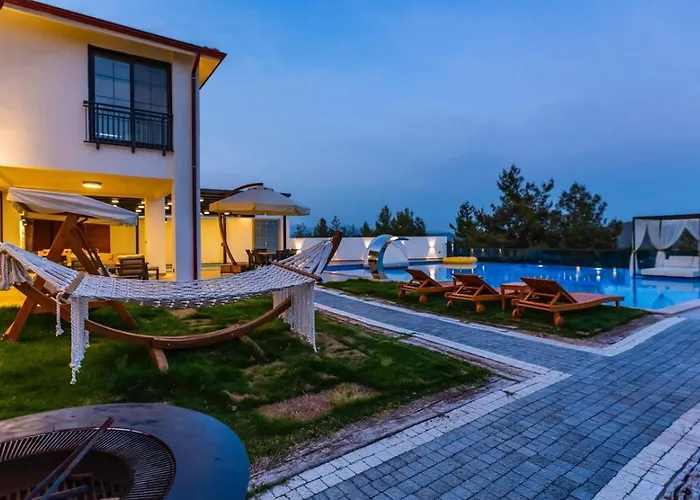 5 Bedroom Luxury With Private Pool Hot Tub Kaş