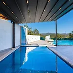 Villa 5 Bedroom Luxury With Private Pool Hot Tub