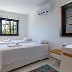 Villa 5 Bedroom Luxury With Private Pool Hot Tub