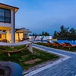 5 Bedroom Luxury With Private Pool Hot Tub Kas