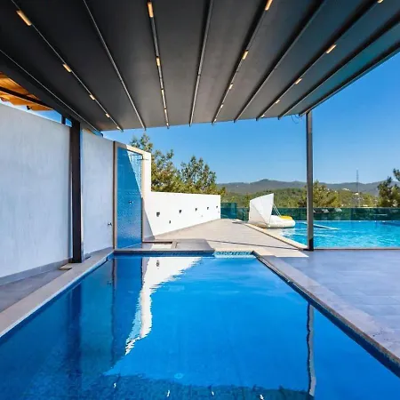 Villa 5 Bedroom Luxury With Private Pool Hot Tub