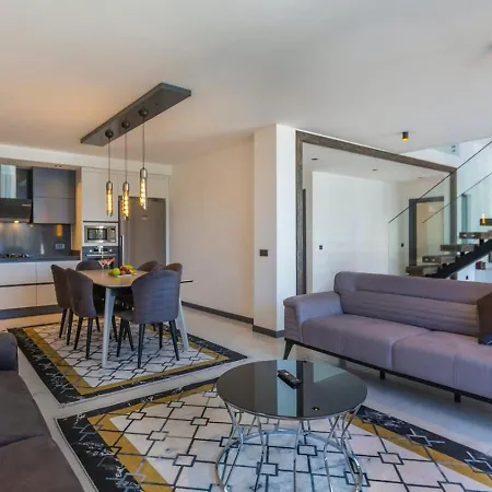 5 Bedroom Luxury With Private Pool Hot Tub Villa