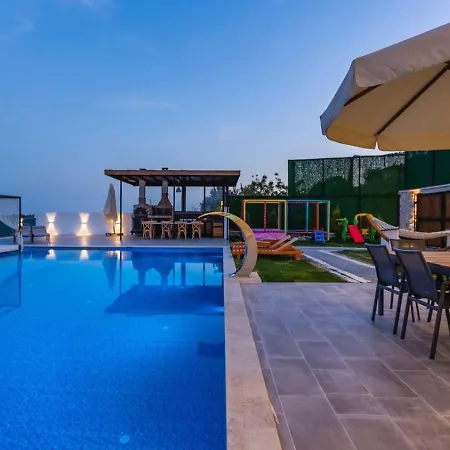 5 Bedroom Luxury With Private Pool Hot Tub Kas