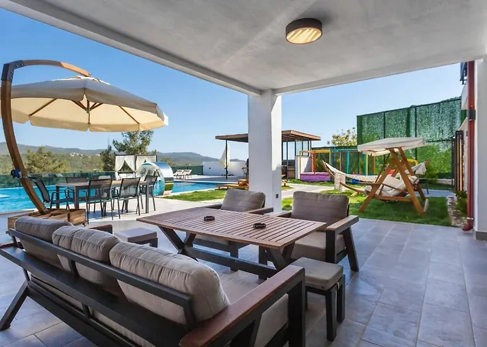 5 Bedroom Luxury With Private Pool Hot Tub Villa Kaş