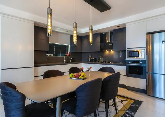 5 Bedroom Luxury With Private Pool Hot Tub Kaş