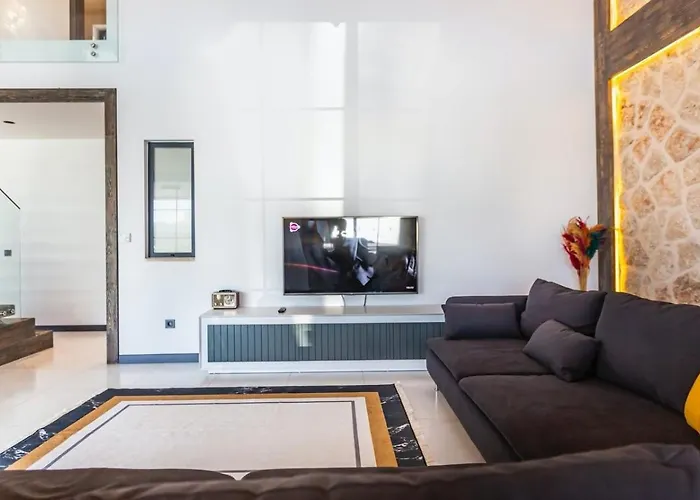 5 Bedroom Luxury With Private Pool Hot Tub Kaş